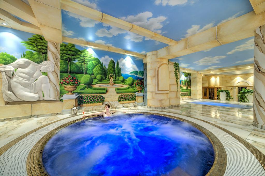 Hotel Krolewski Janów Lubelski Eksteriør billede