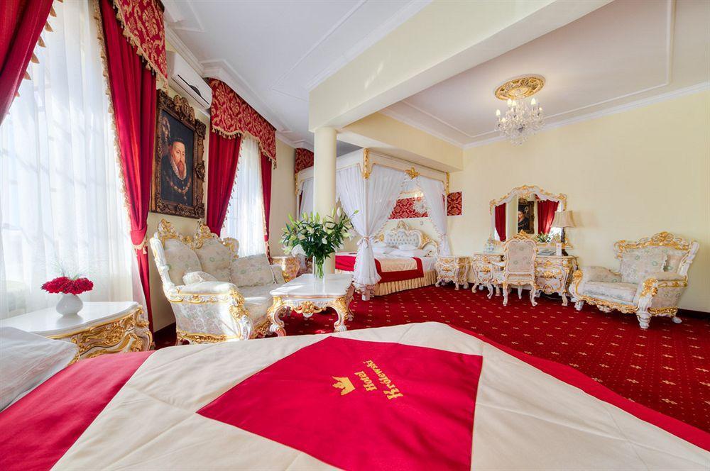 Hotel Krolewski Janów Lubelski Eksteriør billede