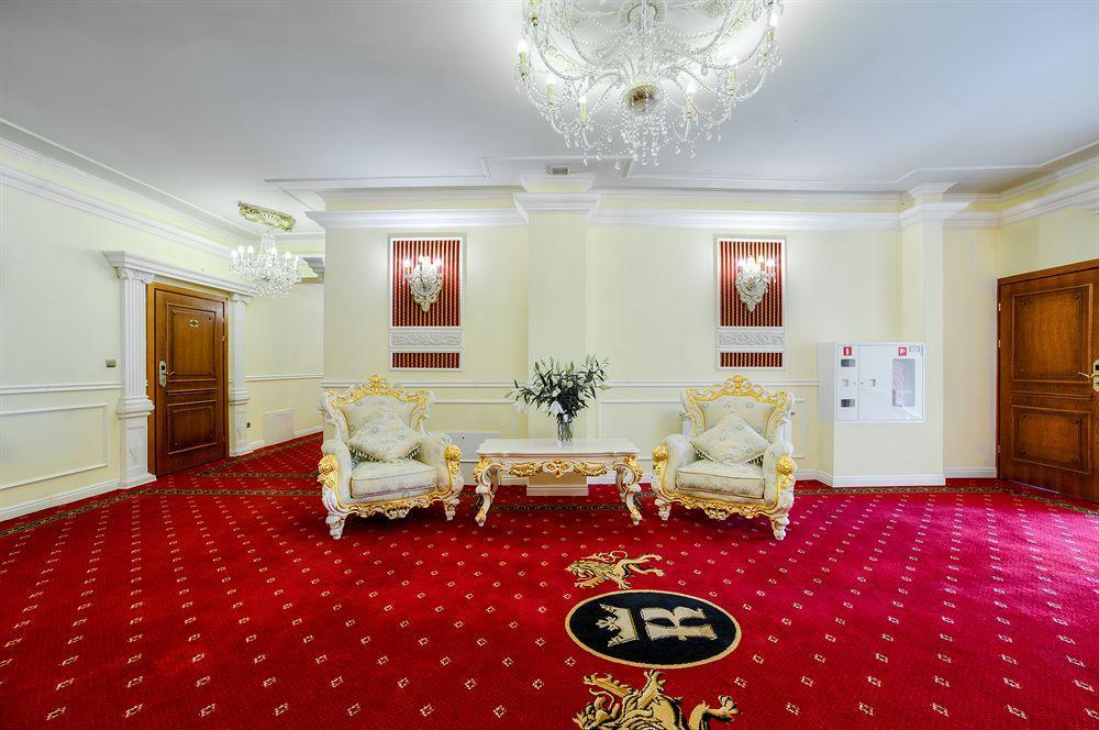 Hotel Krolewski Janów Lubelski Eksteriør billede