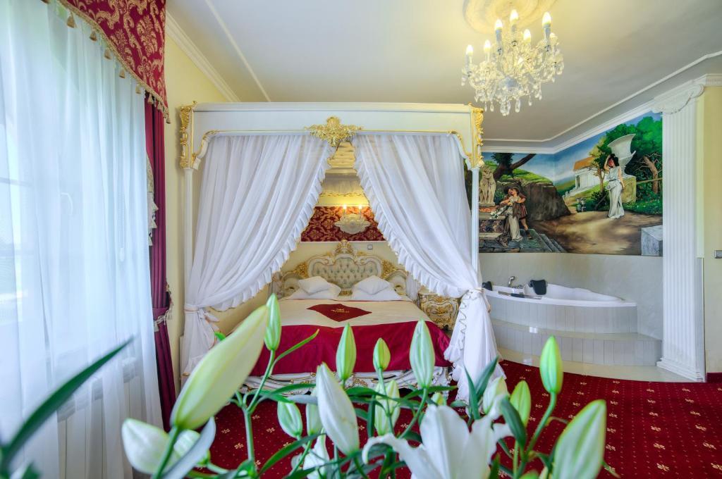 Hotel Krolewski Janów Lubelski Værelse billede