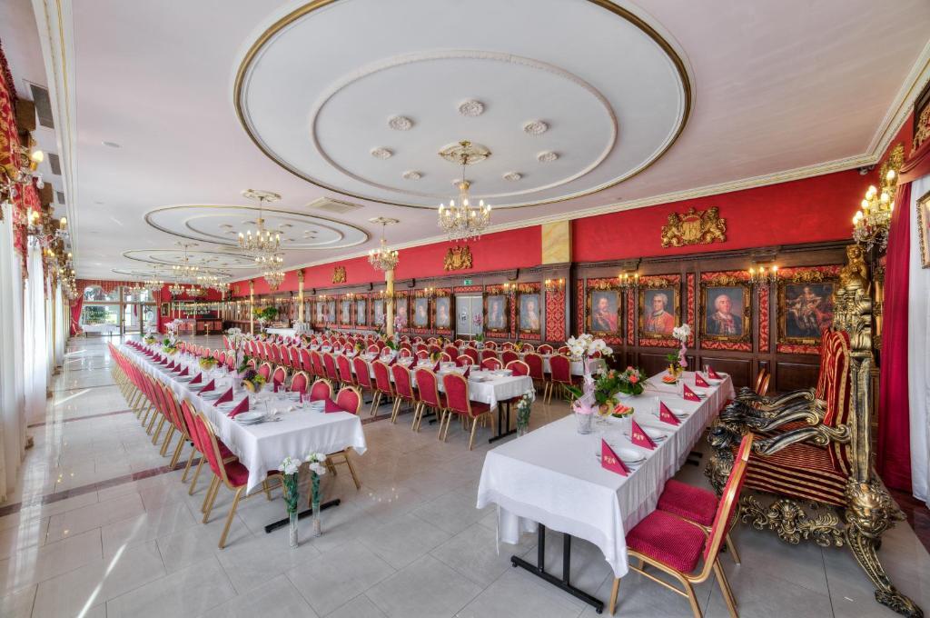 Hotel Krolewski Janów Lubelski Eksteriør billede