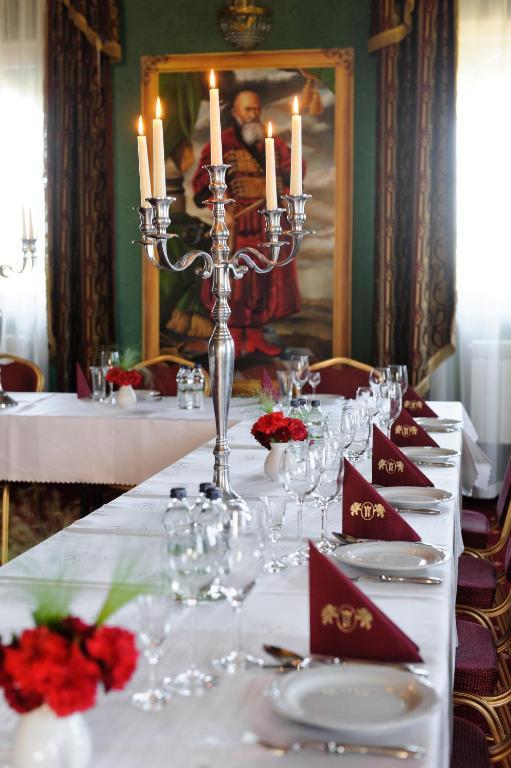 Hotel Krolewski Janów Lubelski Eksteriør billede