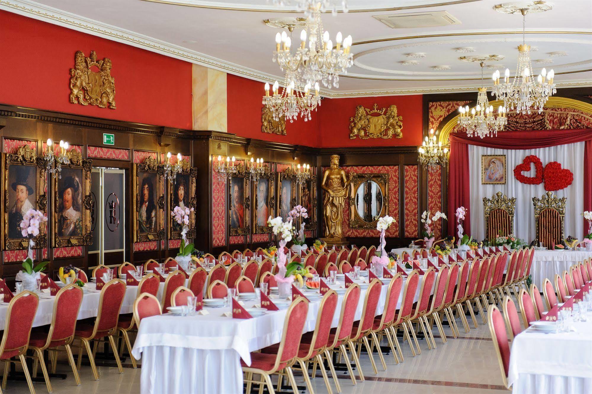Hotel Krolewski Janów Lubelski Eksteriør billede