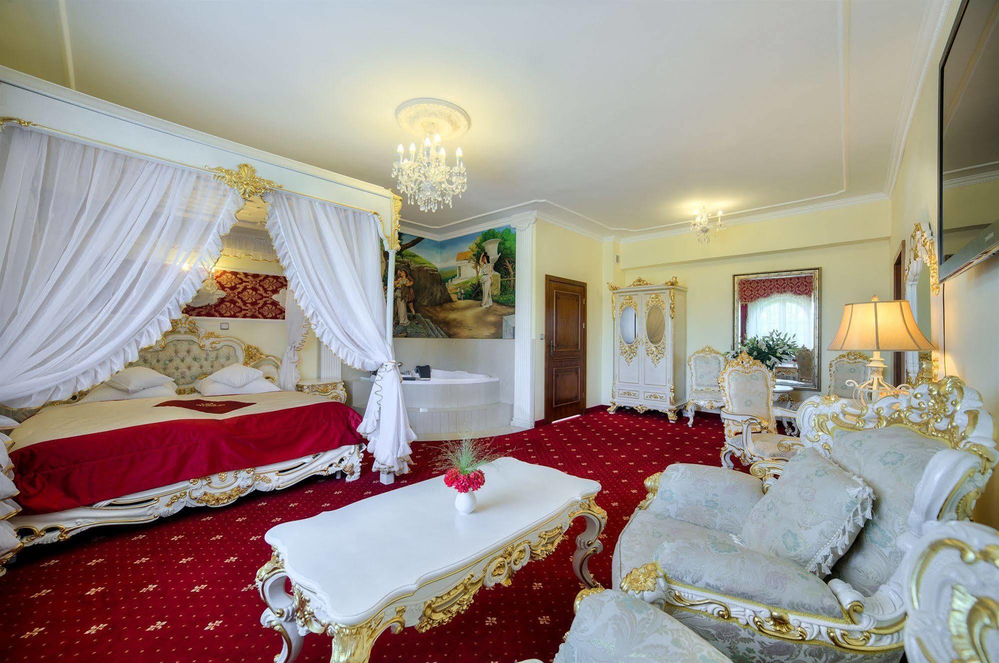 Hotel Krolewski Janów Lubelski Eksteriør billede